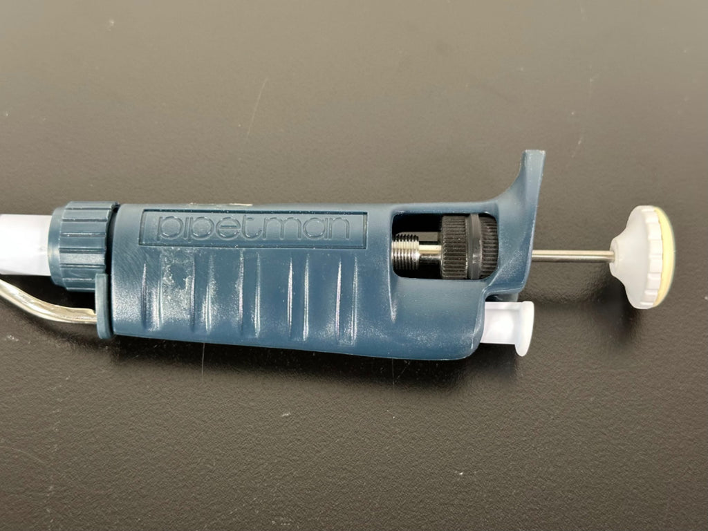 Gilson Pipetman P20 Adjustable Pipette 2 20uL Made In France Used3