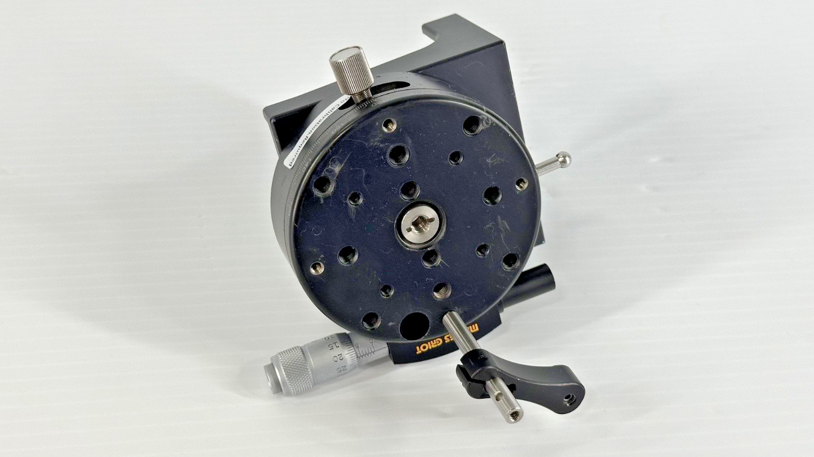 Manual 360° Micrometer Rotation Stage with Mounting Bracket2