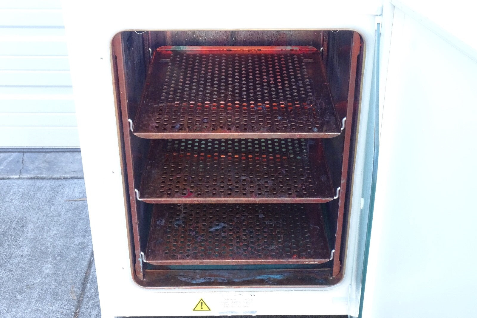 Thermo Scientific HERAcell 150i C02 Incubator5