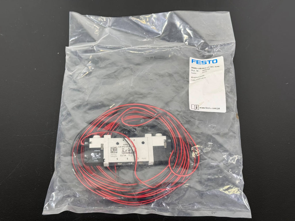 Festo VUVG L10 B52 ZT M5 1L4L Solenoid Valve New0