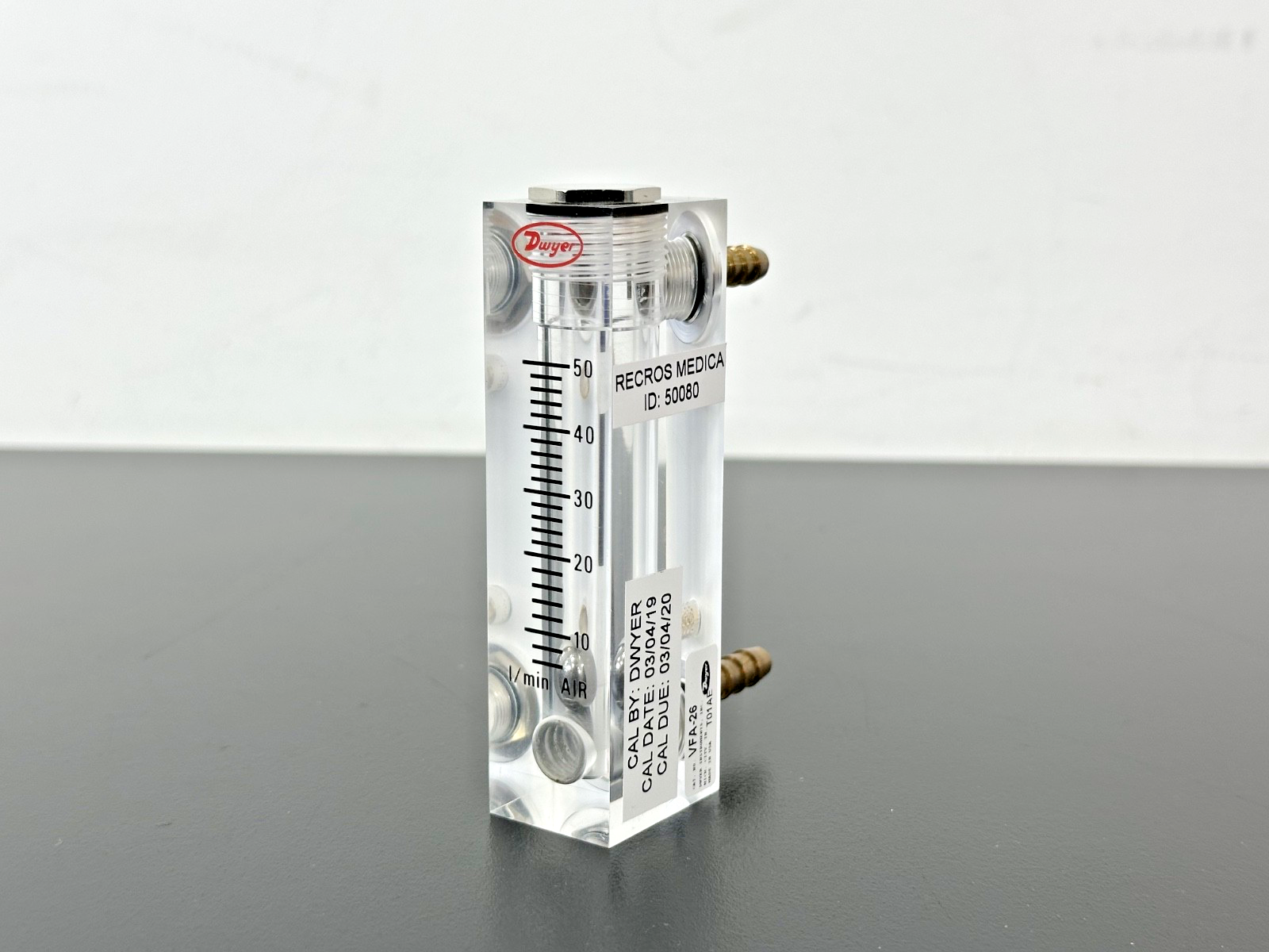 Dwyer VFA 26 Variable Area Air Flow Meter Rotameter 1 50 L/min Air Used Untested0