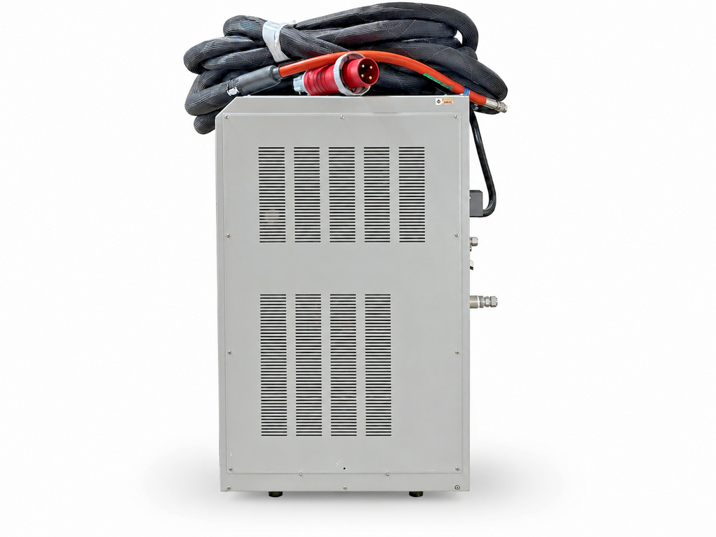 Thermo Fisher ThermoFlex 5000 Recirculating Chiller 460V 3PH w/ Hoses Used3