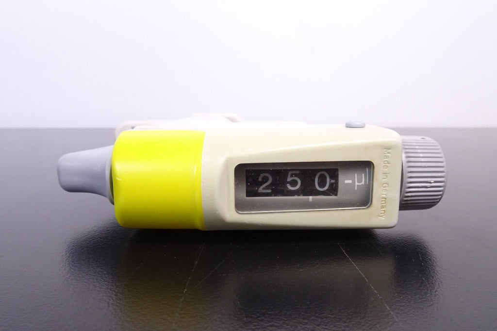 Brinkmann Transferpette 5 25uL   12 Channel Manual Pipette4