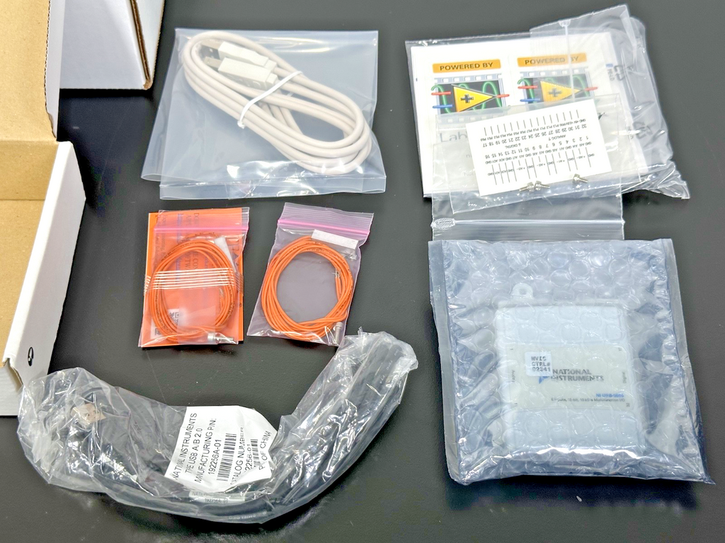 National Instruments NI USB-6008 779051-01 Multifunction I/O DAQ Kit1