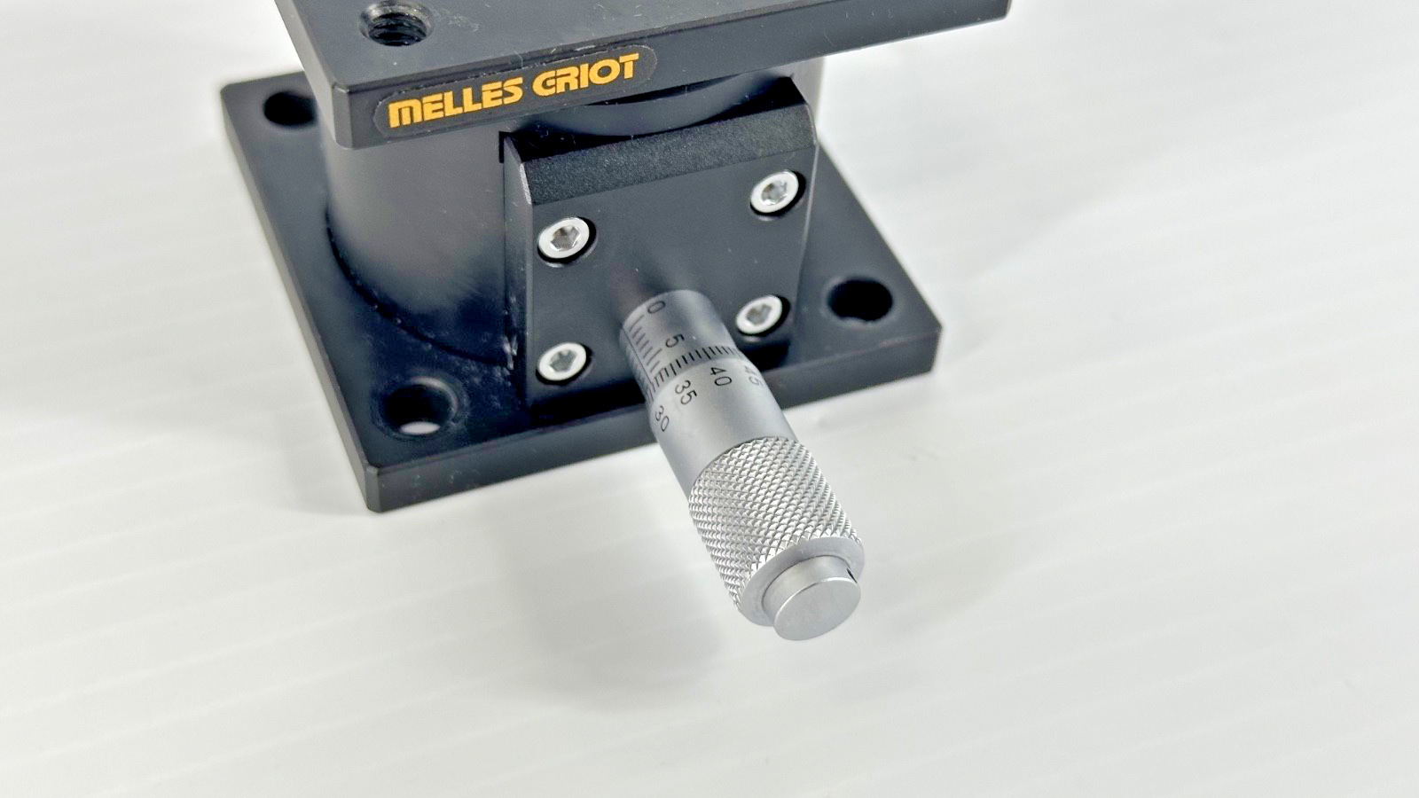 Melles Griot Manual Two Axis Tip Tilt Precision Positioning Stage6