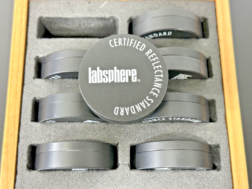 Labsphere Spectralon 8 Piece Diffuse Reflectance Standards Set w/ Case2