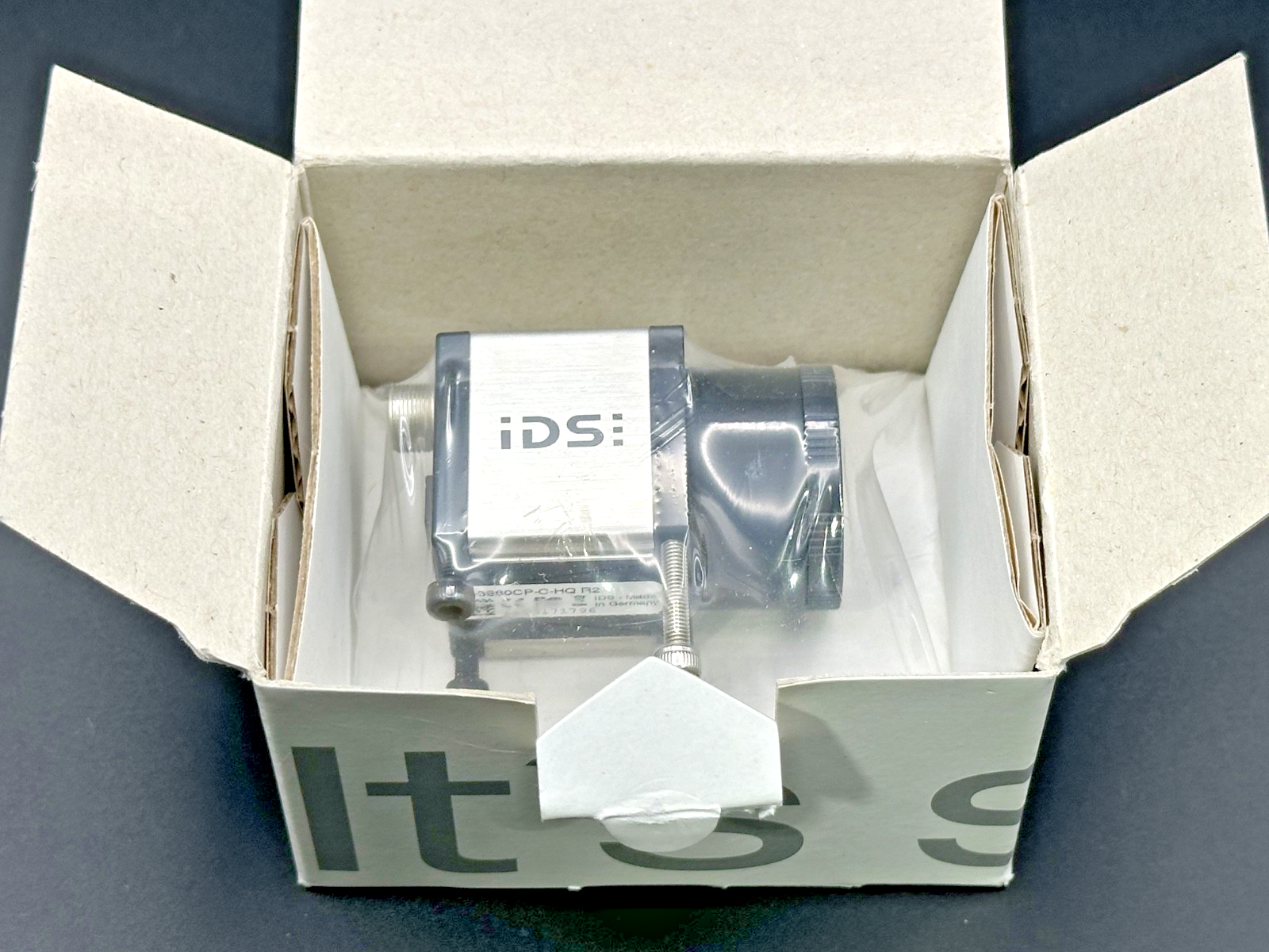 IDS UI 3860CP C HQ Rev.2 2.12MP USB 3.0 Color Industrial Camera New Open Box0