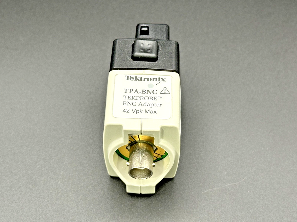 Tektronix TPA BNC TekVPI to TekProbe BNC Interface Adapter 42 Vpk Max2