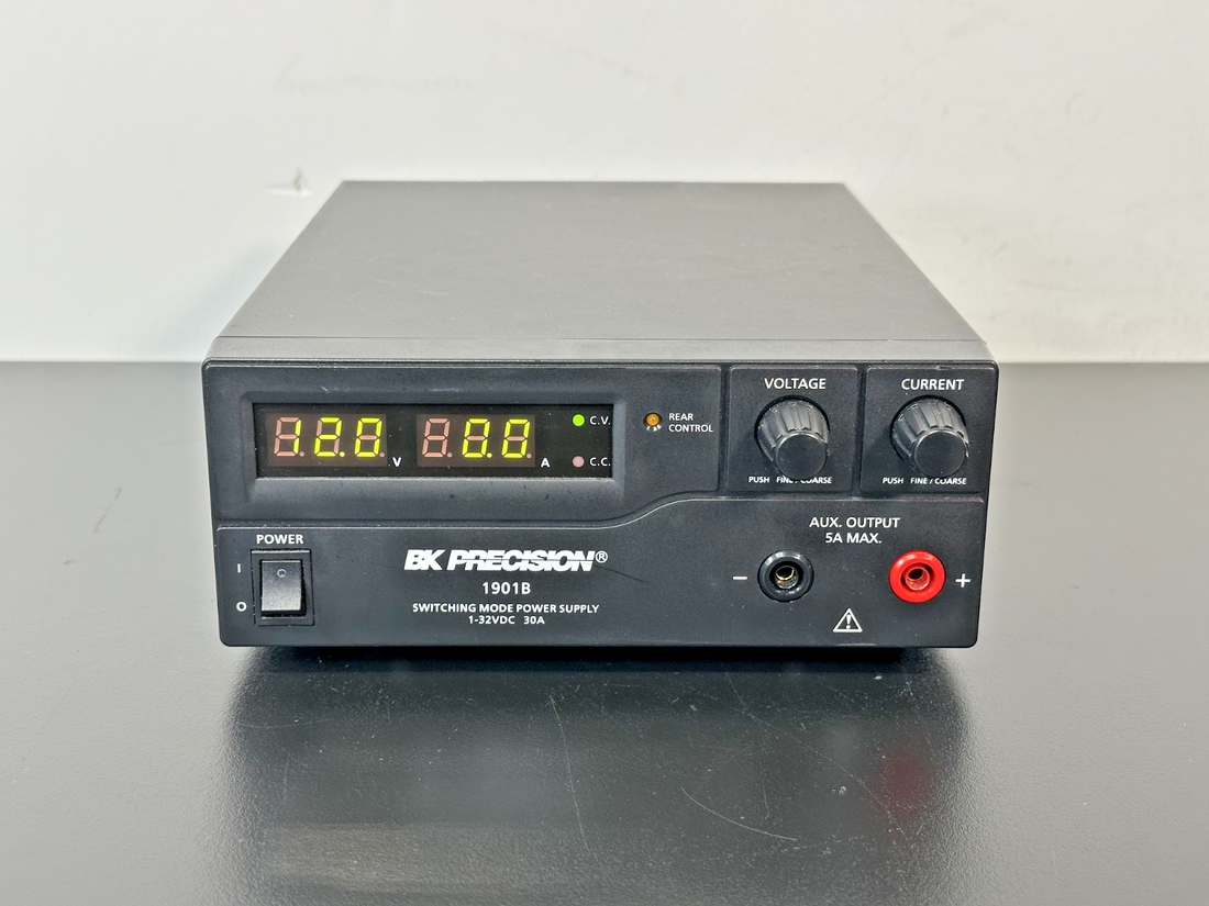 B&K Precision 1901B 1 32V 30A Switching DC Power Supply Powers On0