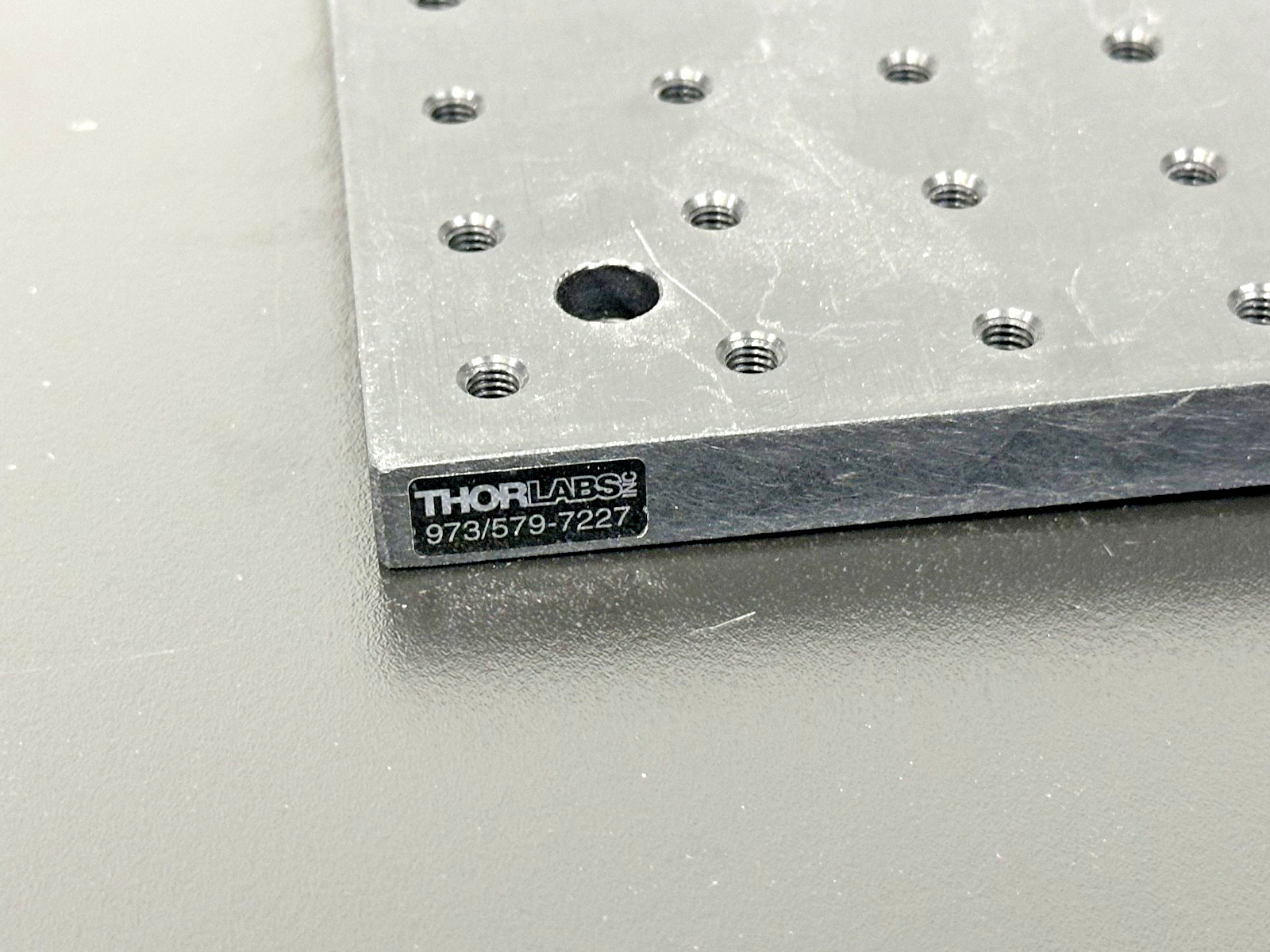 Thorlabs 8 x 8 in Aluminum Optical Breadboard Mounting Plate2