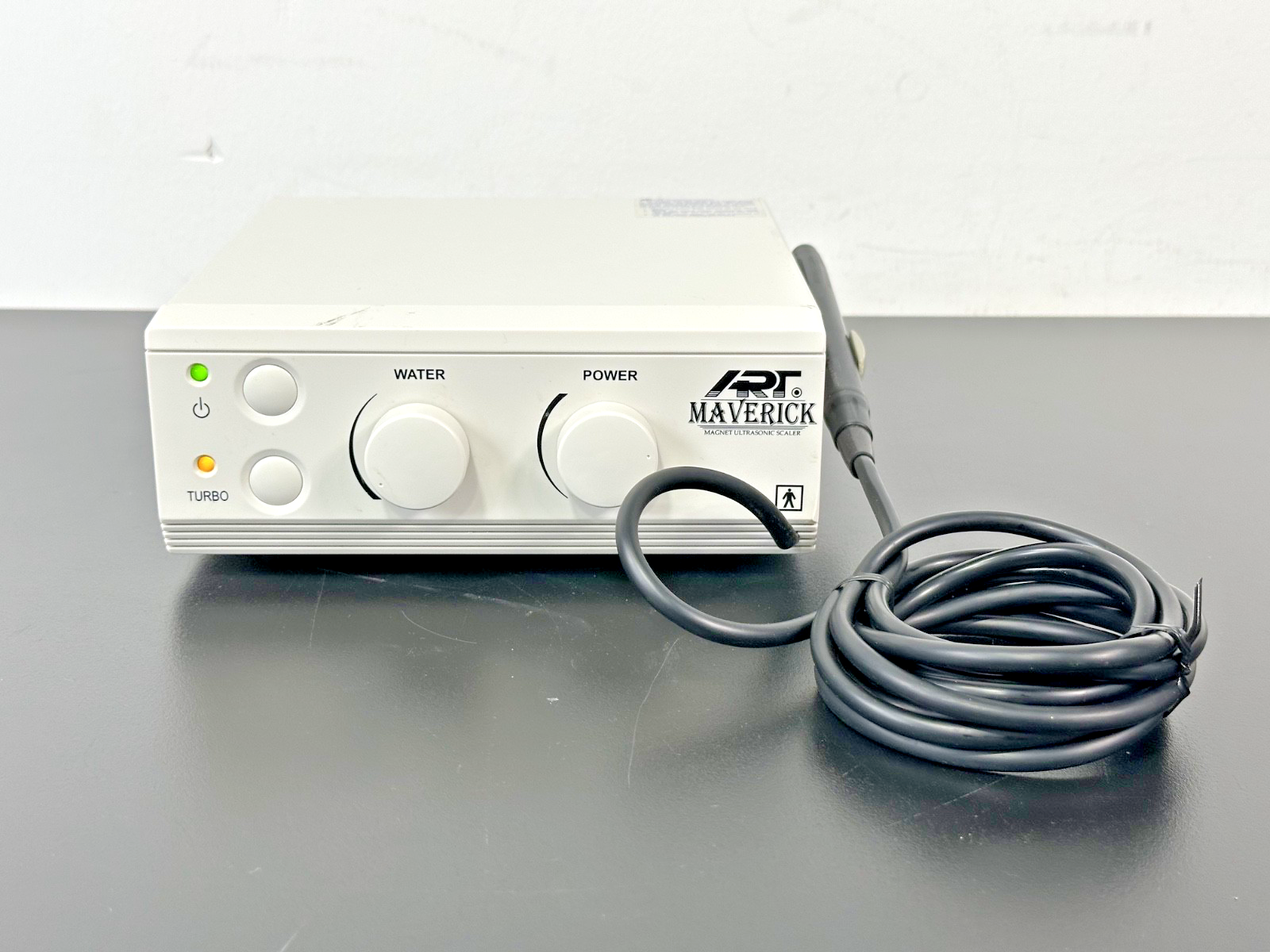 ART Maverick ART M1 25K Ultrasonic Scaler Control Unit w/ Handpiece Parts0